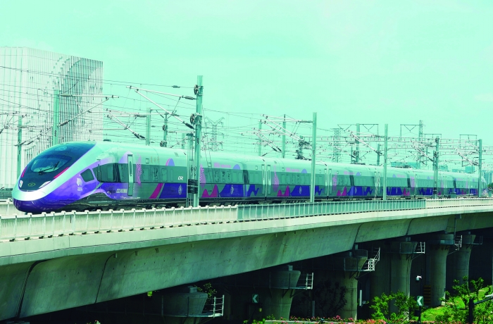 中國中車馳騁“數智轉型”賽道， 盡顯大國重器的硬核實力！